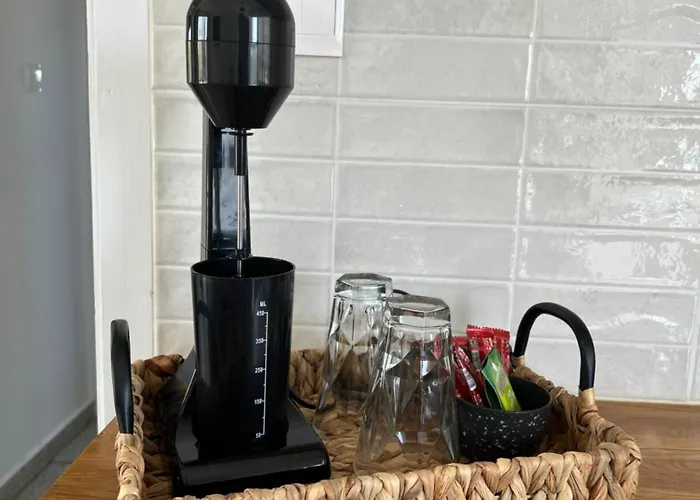 Olive Bloom Λάρνακα