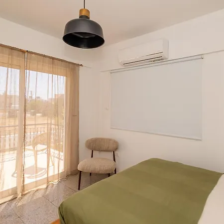 Olive Grove Apartment *