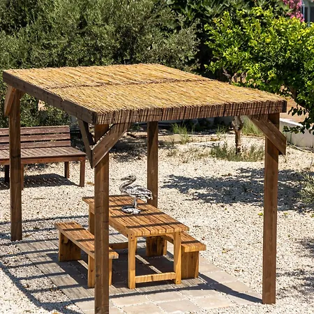 Olive Grove Apartment *